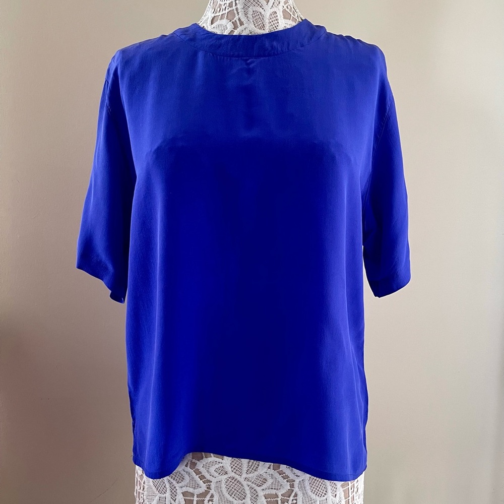 100% silk vintage blouse/top S.L.B.brand size M royal blue